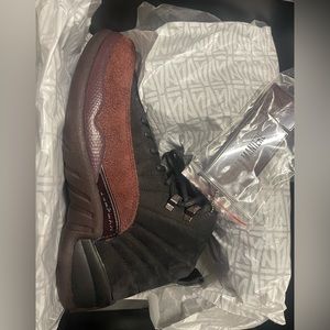 Jordan 12 AMA maniere